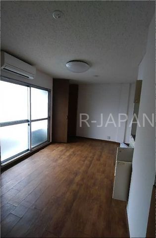 <br />�o���R�j�[