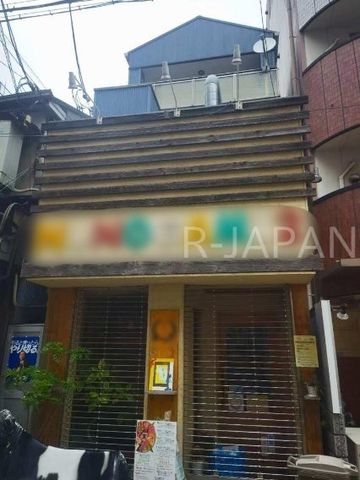 <br />�G���g�����X