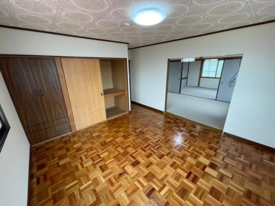 <br />
